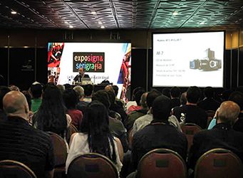 Éxito absoluto de la Escuela Metropolitana en la Exposing 2013